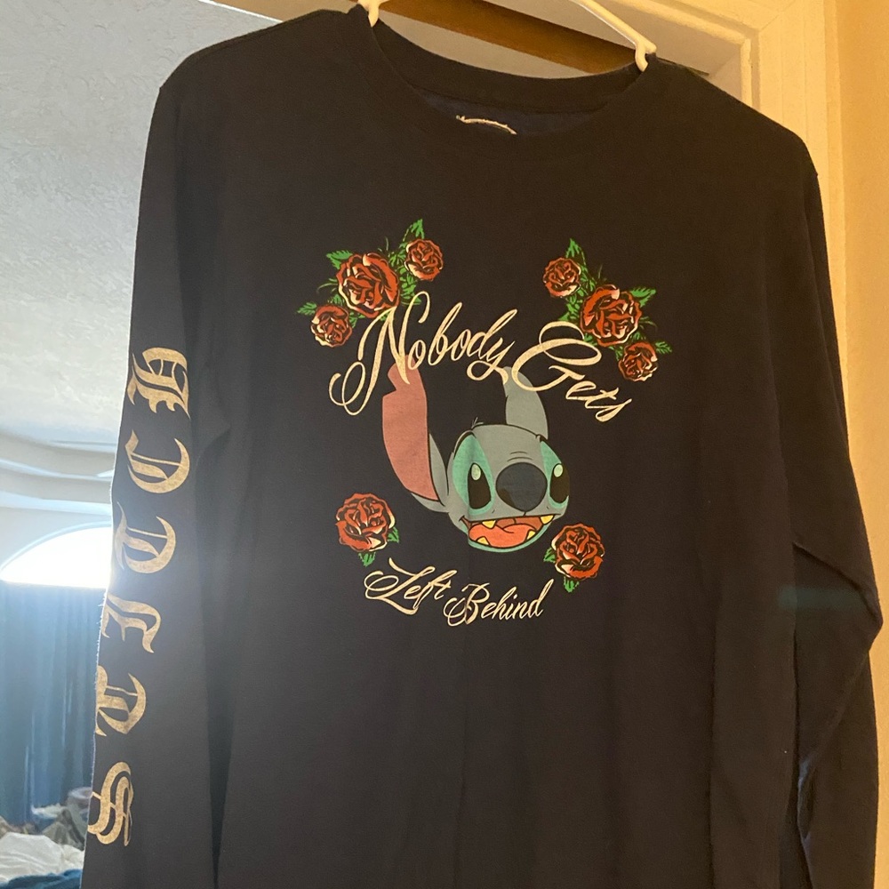 Disney Stitch long sleeve XL